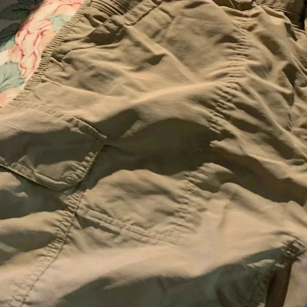 Rei Mens Everyday Tan Cargo Shorts Size Medium With Pockets and 30 Long - Picture 2 of 16